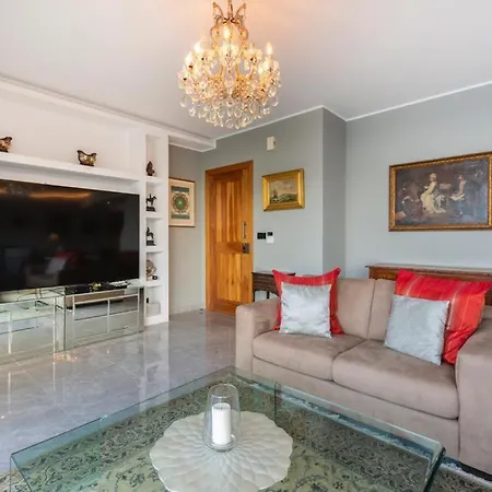 Lavish Seafront Apartment Sliema Exterior photo