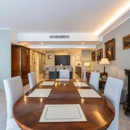Lavish Seafront Apartment Sliema Exterior photo